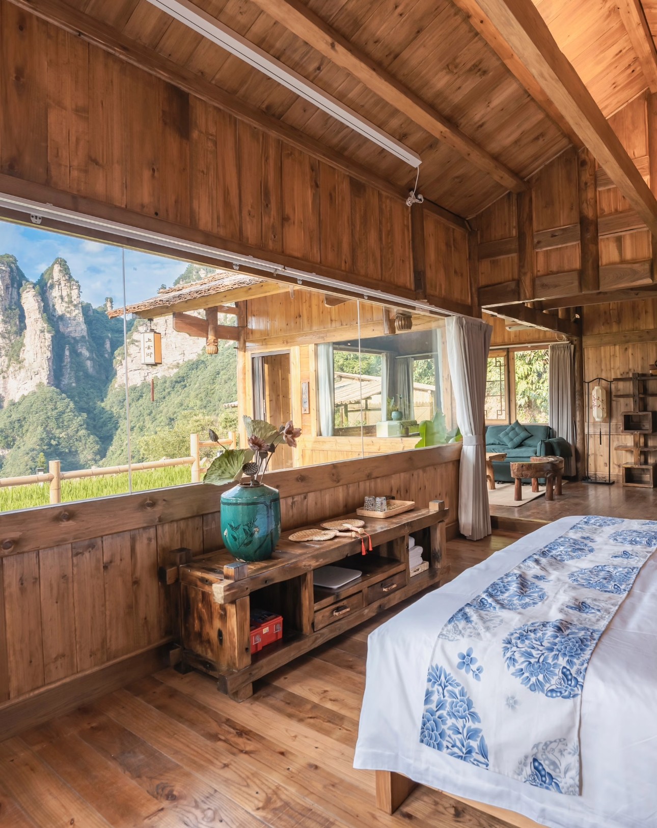 Zhangjiajie National Forest Park and Yuanjiajie
